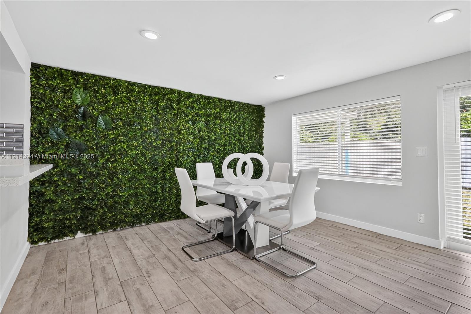 NICHOLS HEIGHTS - Residential