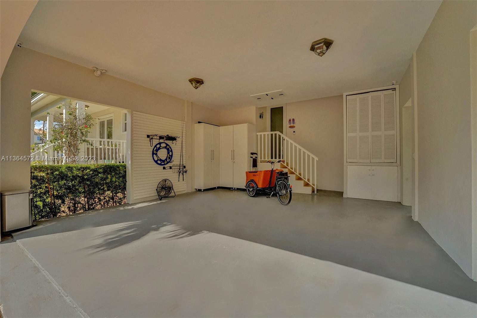 TROPICAL ISLE HOMES SUB 4 - Residential