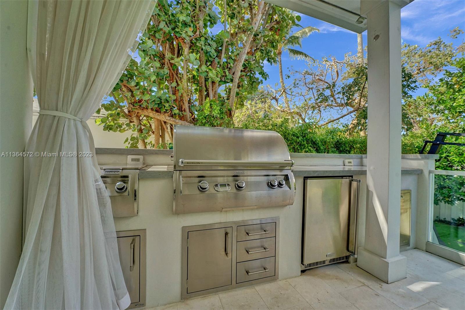 TROPICAL ISLE HOMES SUB 4 - Residential