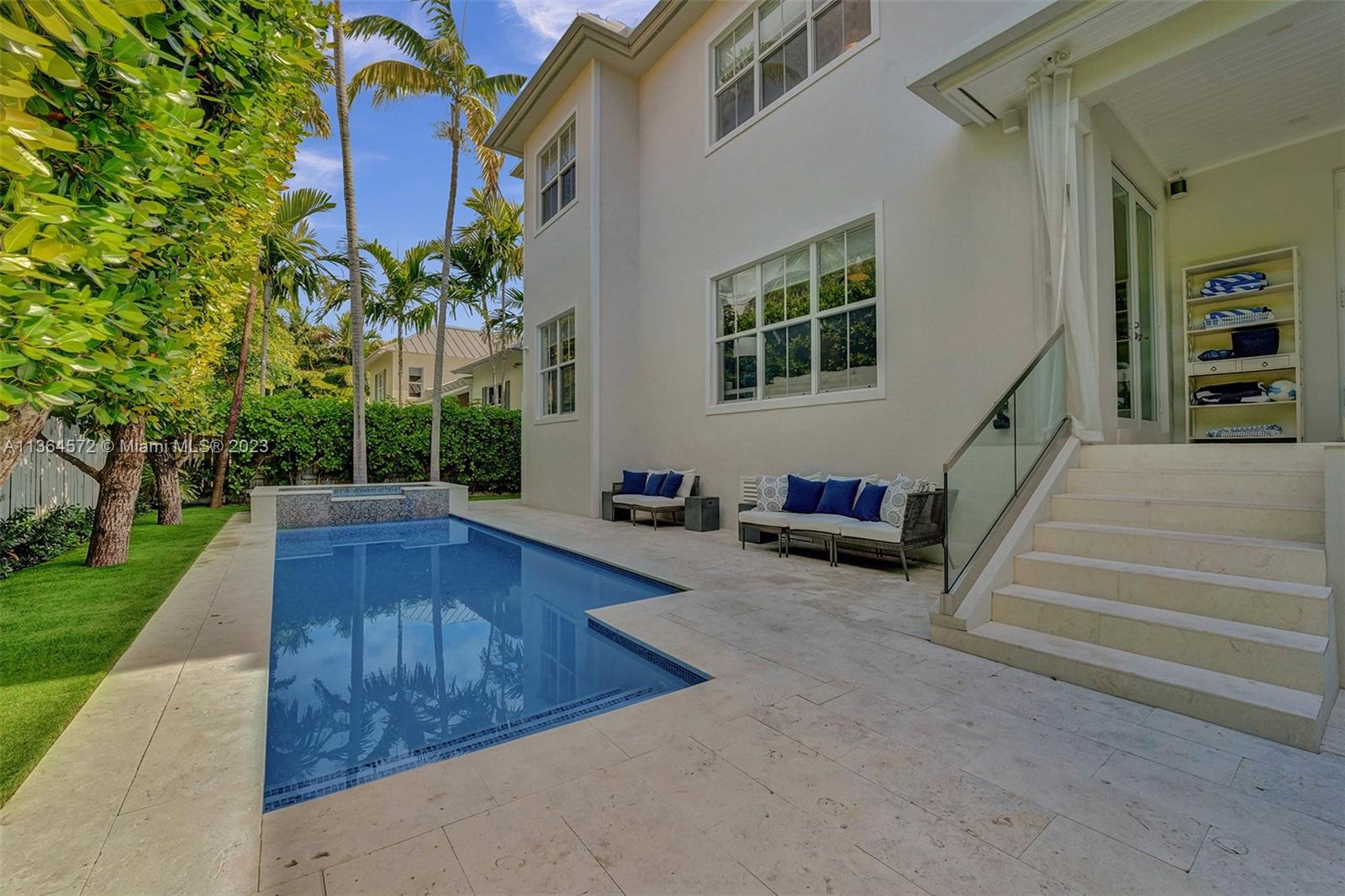 TROPICAL ISLE HOMES SUB 4 - Residential