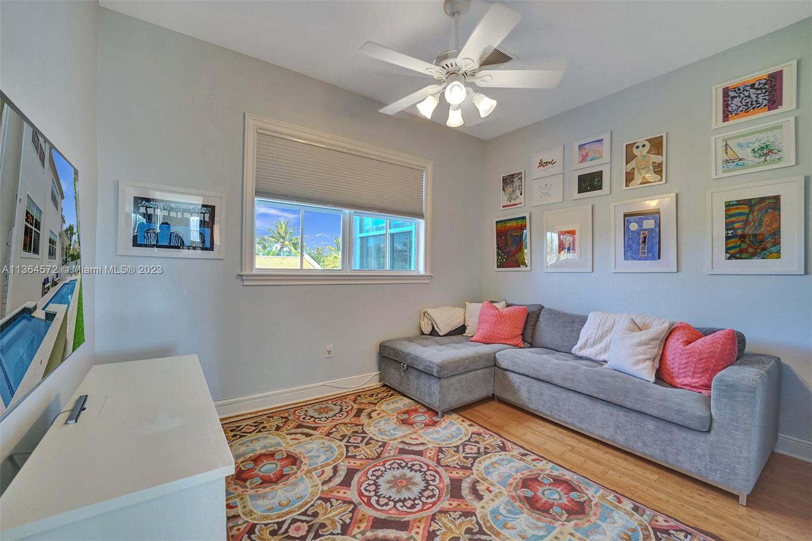 TROPICAL ISLE HOMES SUB 4 - Residential