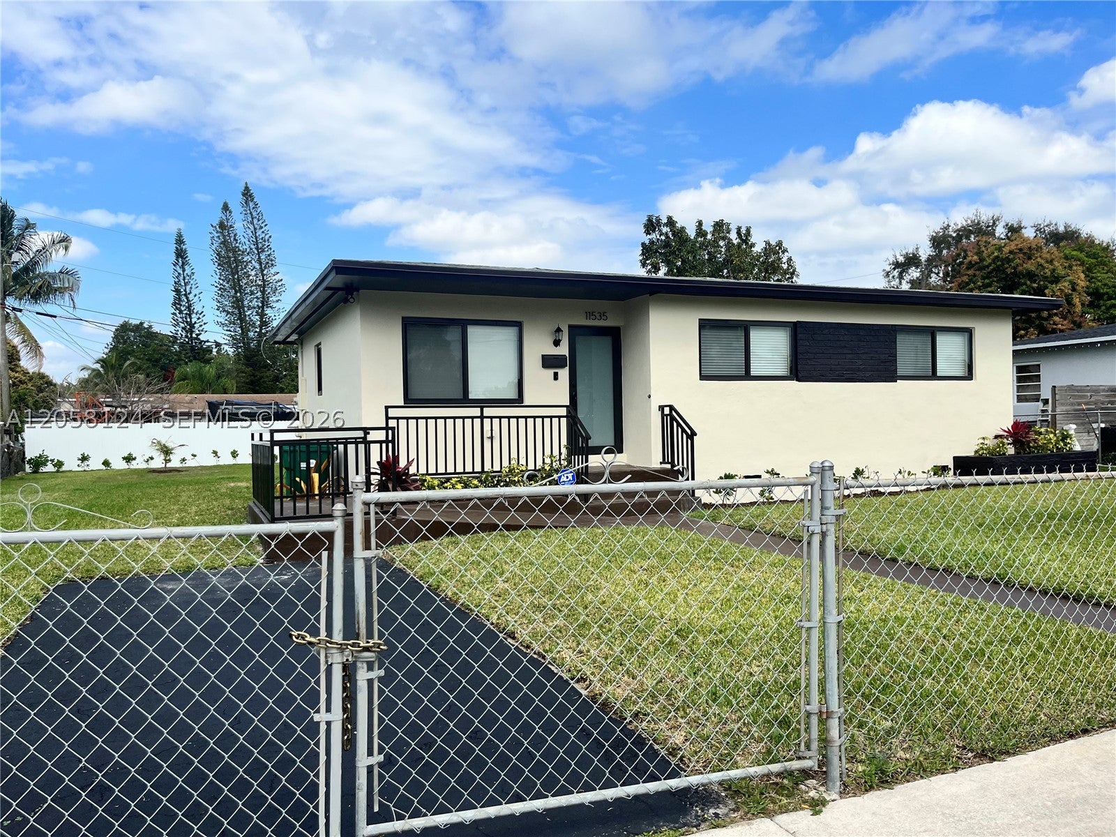 11535 SW 139th Ter n/a