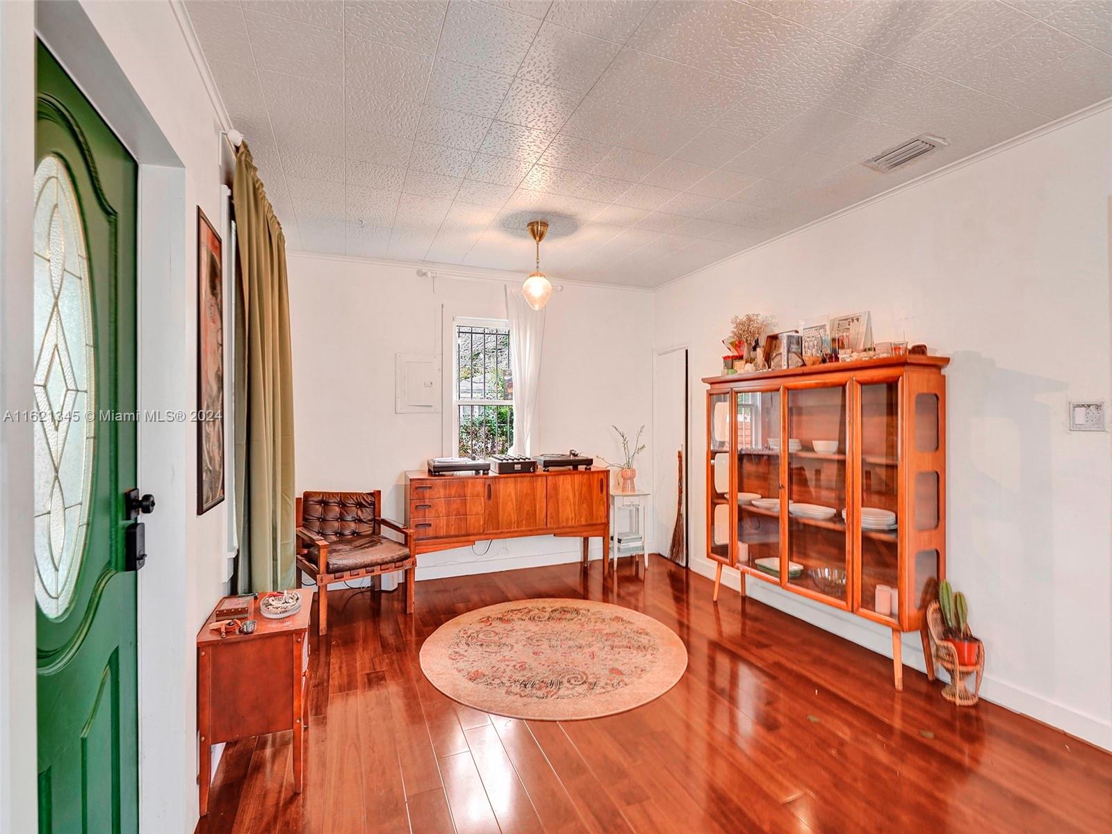 PINEWOOD PARK PL AMD 2ND - Residential Income