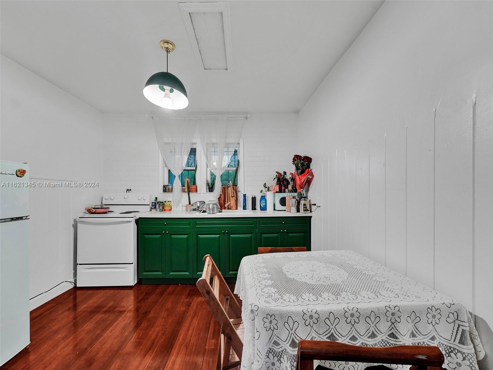 PINEWOOD PARK PL AMD 2ND - Residential Income
