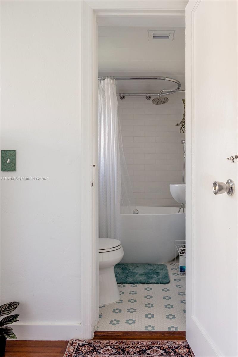 PINEWOOD PARK PL AMD 2ND - Residential Income
