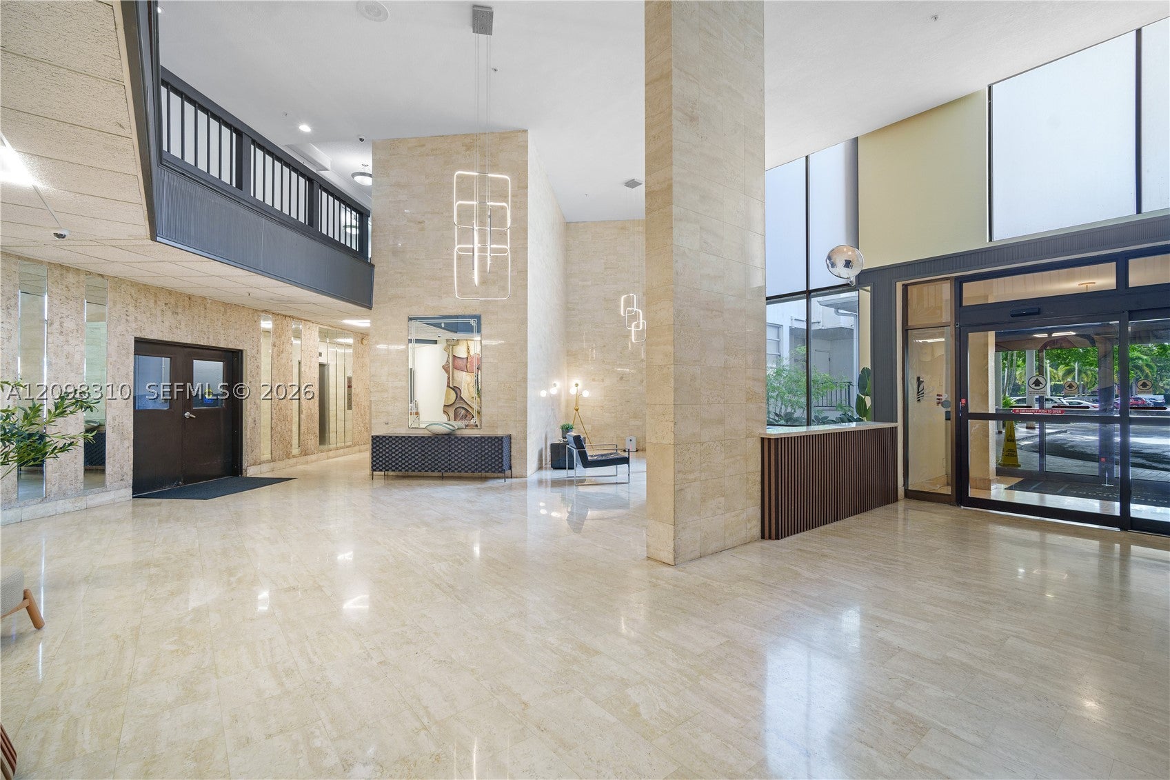 2750 NE 183rd St PH06, Aventura, FL, 33160/$220,000 4 2750 NE 183rd St PH06