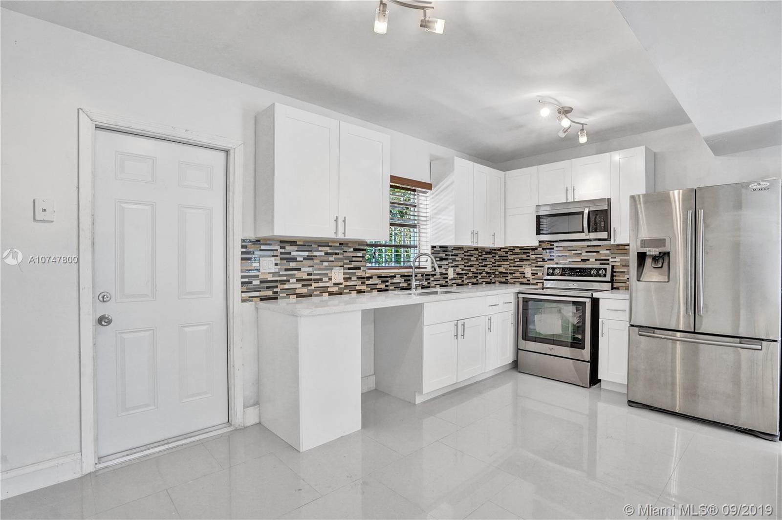 BRIAN MANORS - Residential