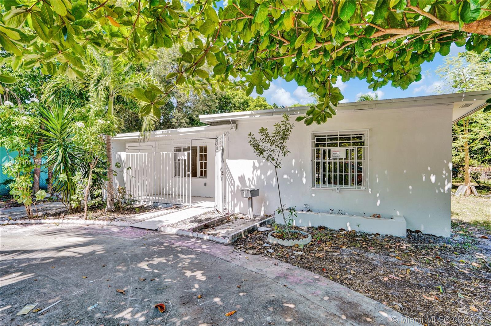 BRIAN MANORS - Residential