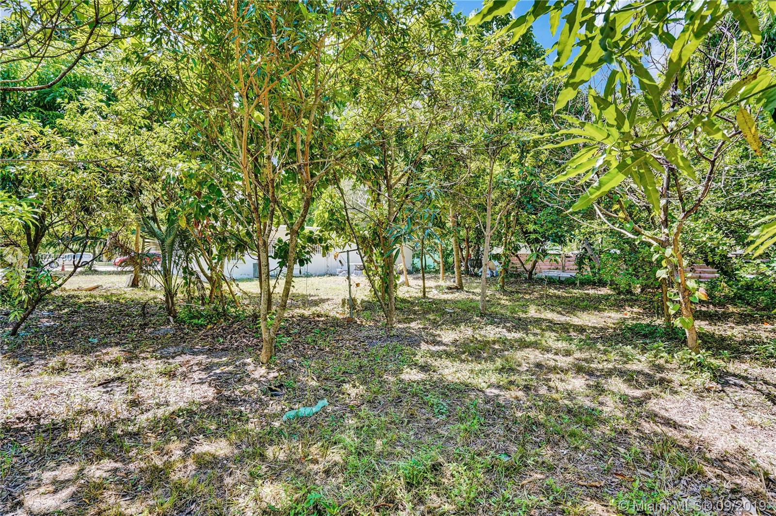 BRIAN MANORS - Residential