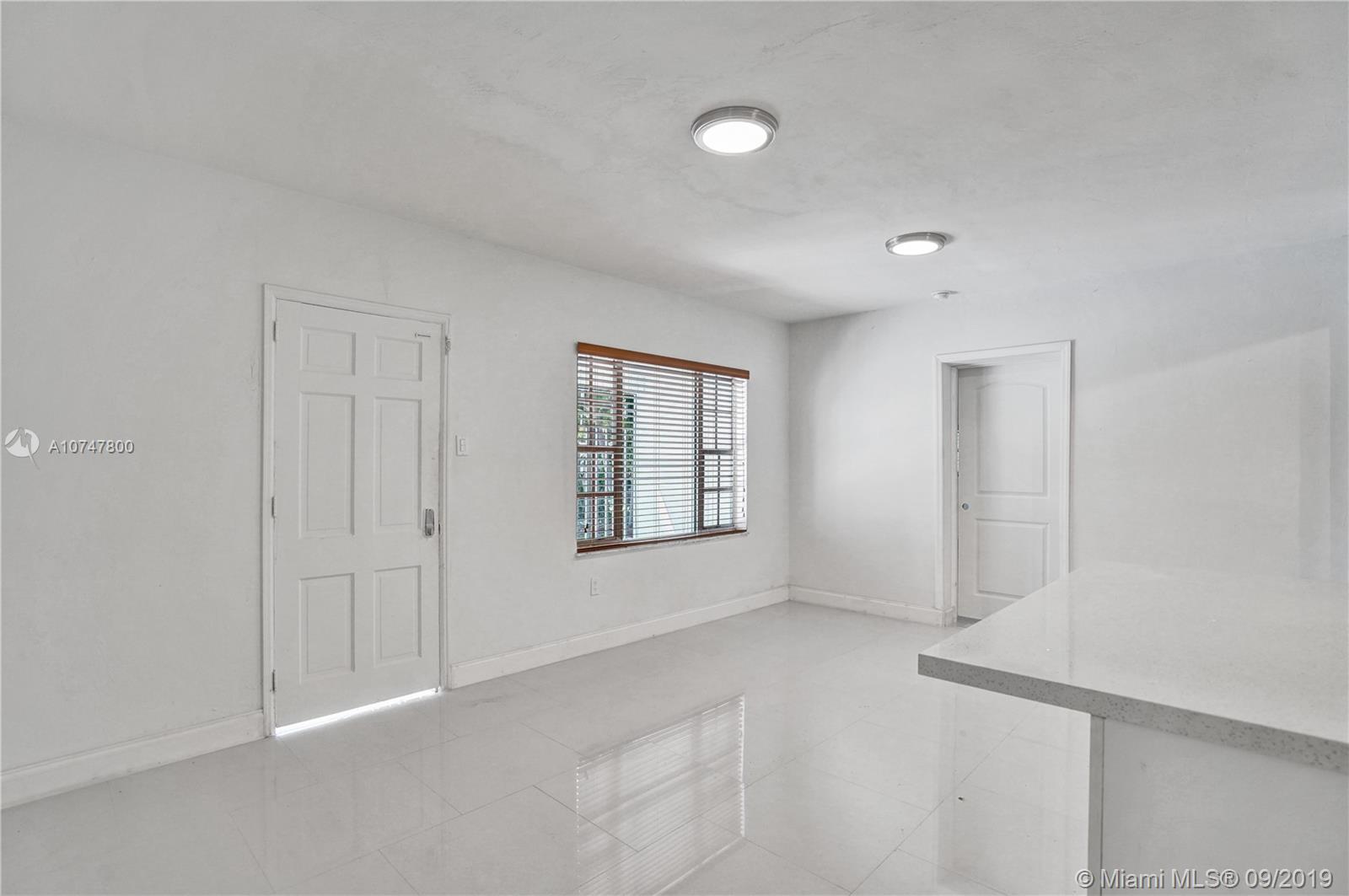 BRIAN MANORS - Residential