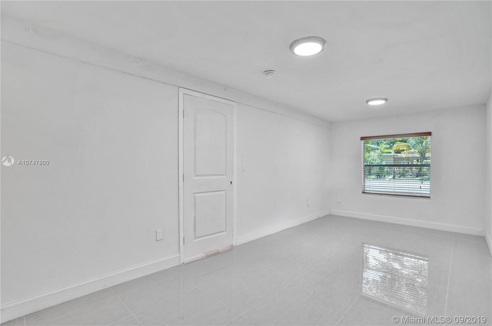 BRIAN MANORS - Residential