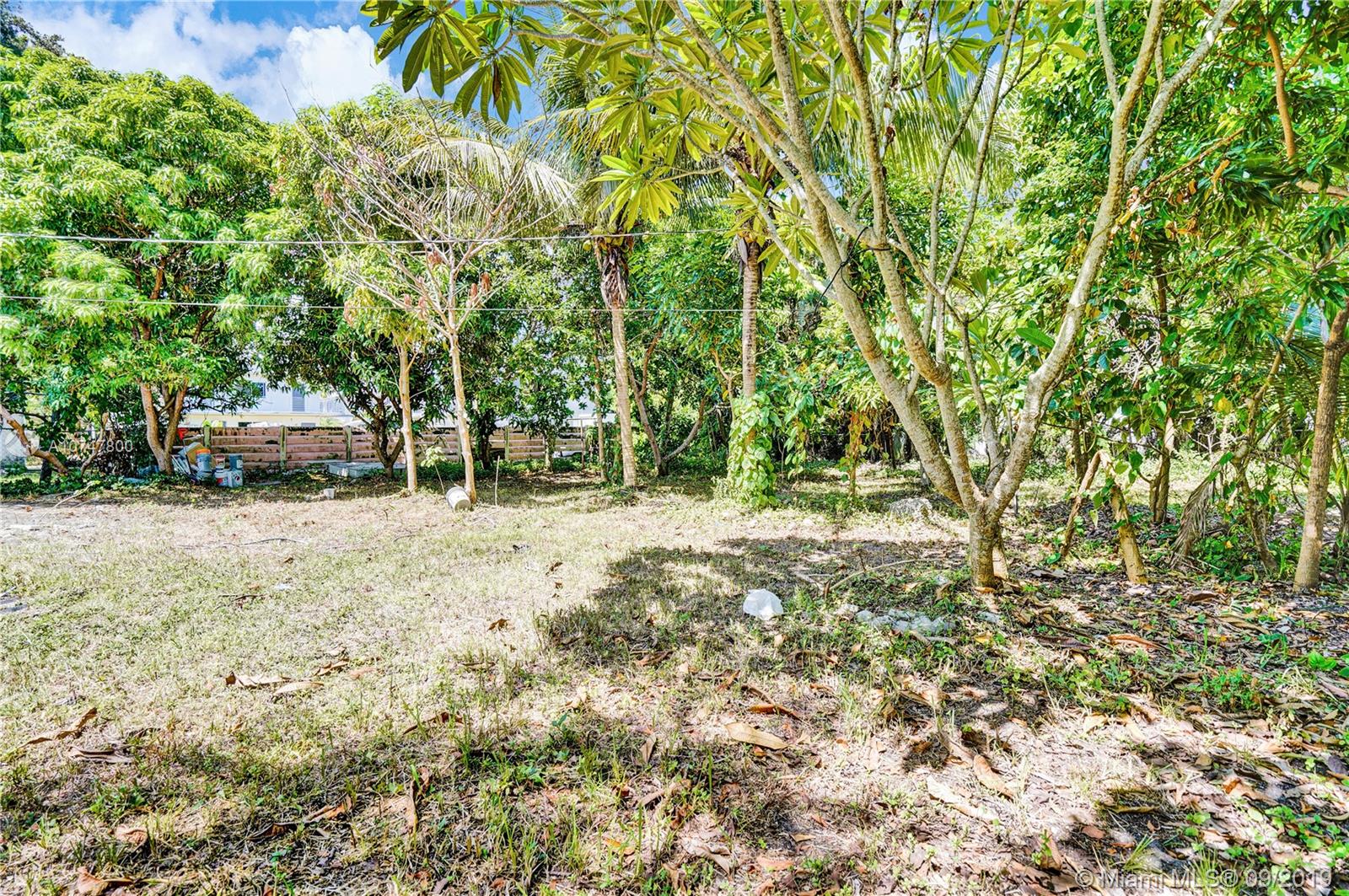 BRIAN MANORS - Residential