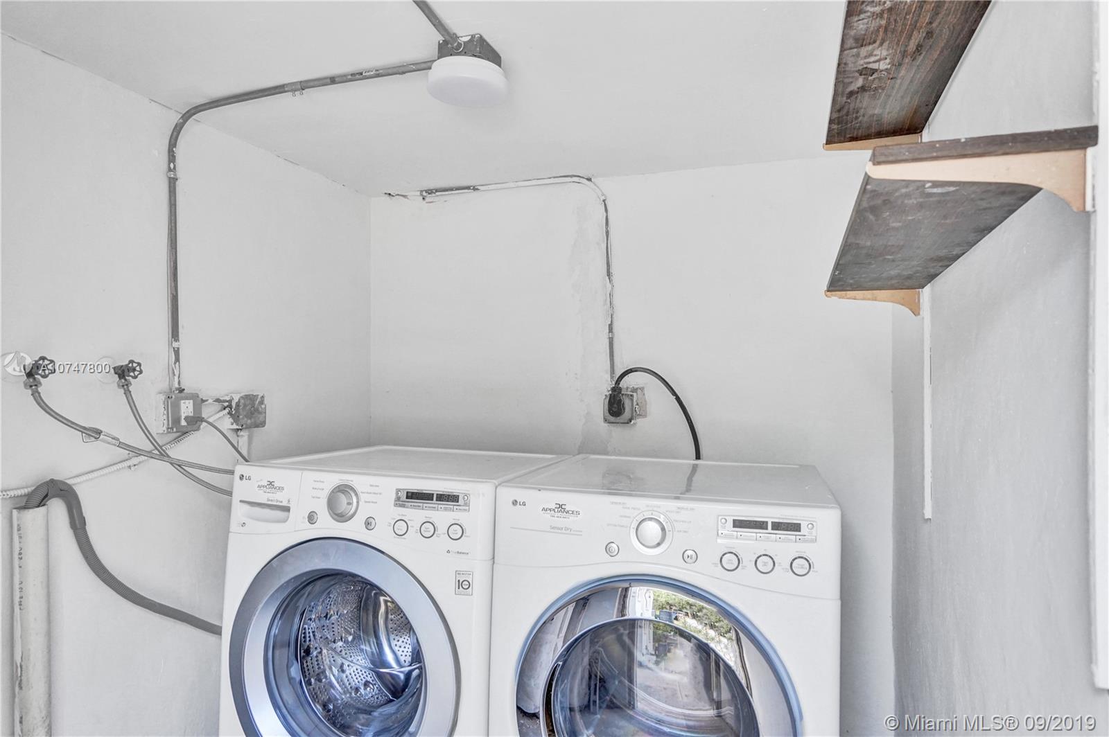 BRIAN MANORS - Residential