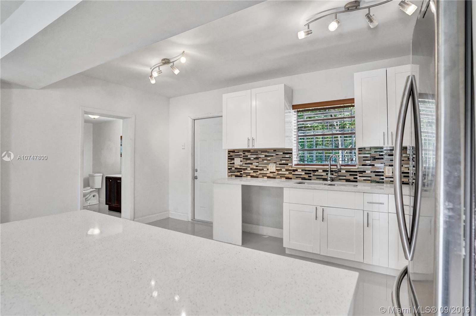 BRIAN MANORS - Residential