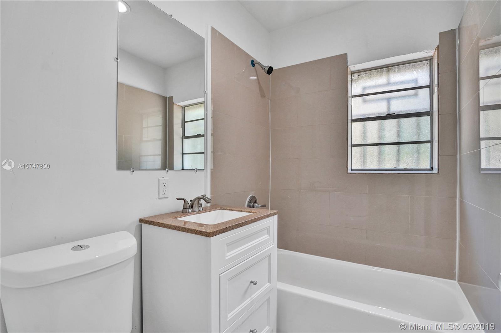 BRIAN MANORS - Residential