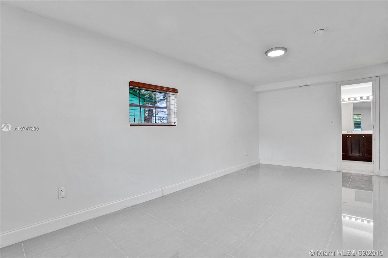 BRIAN MANORS - Residential