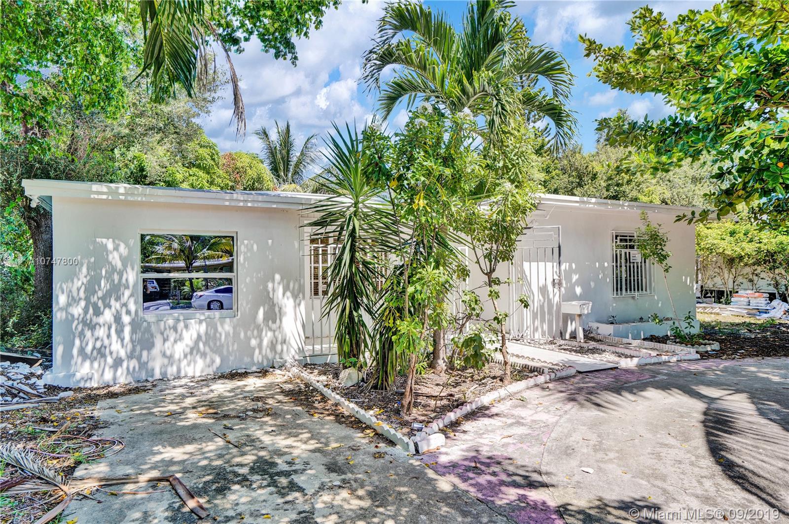 BRIAN MANORS - Residential