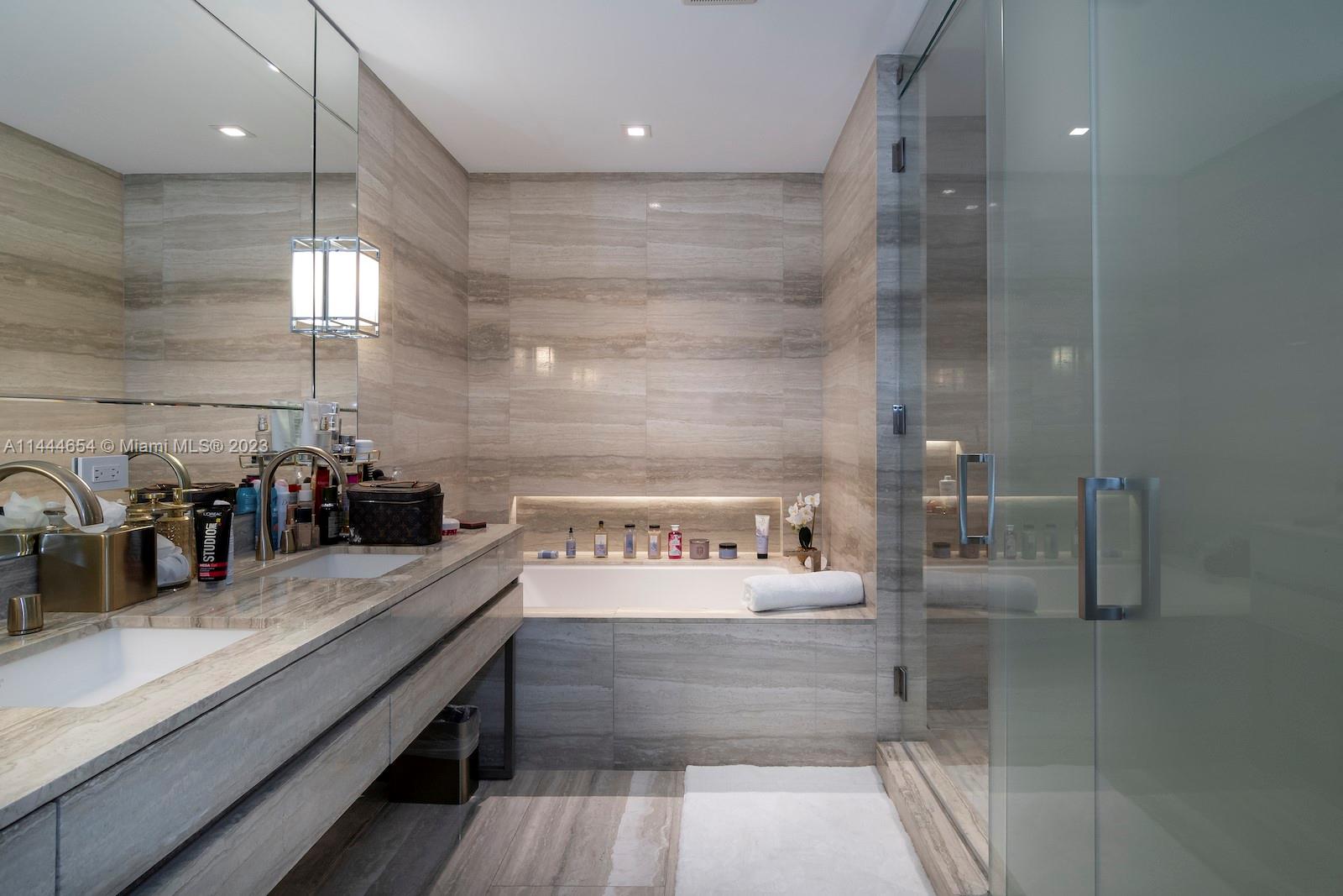 18975 COLLINS CONDO - Residential