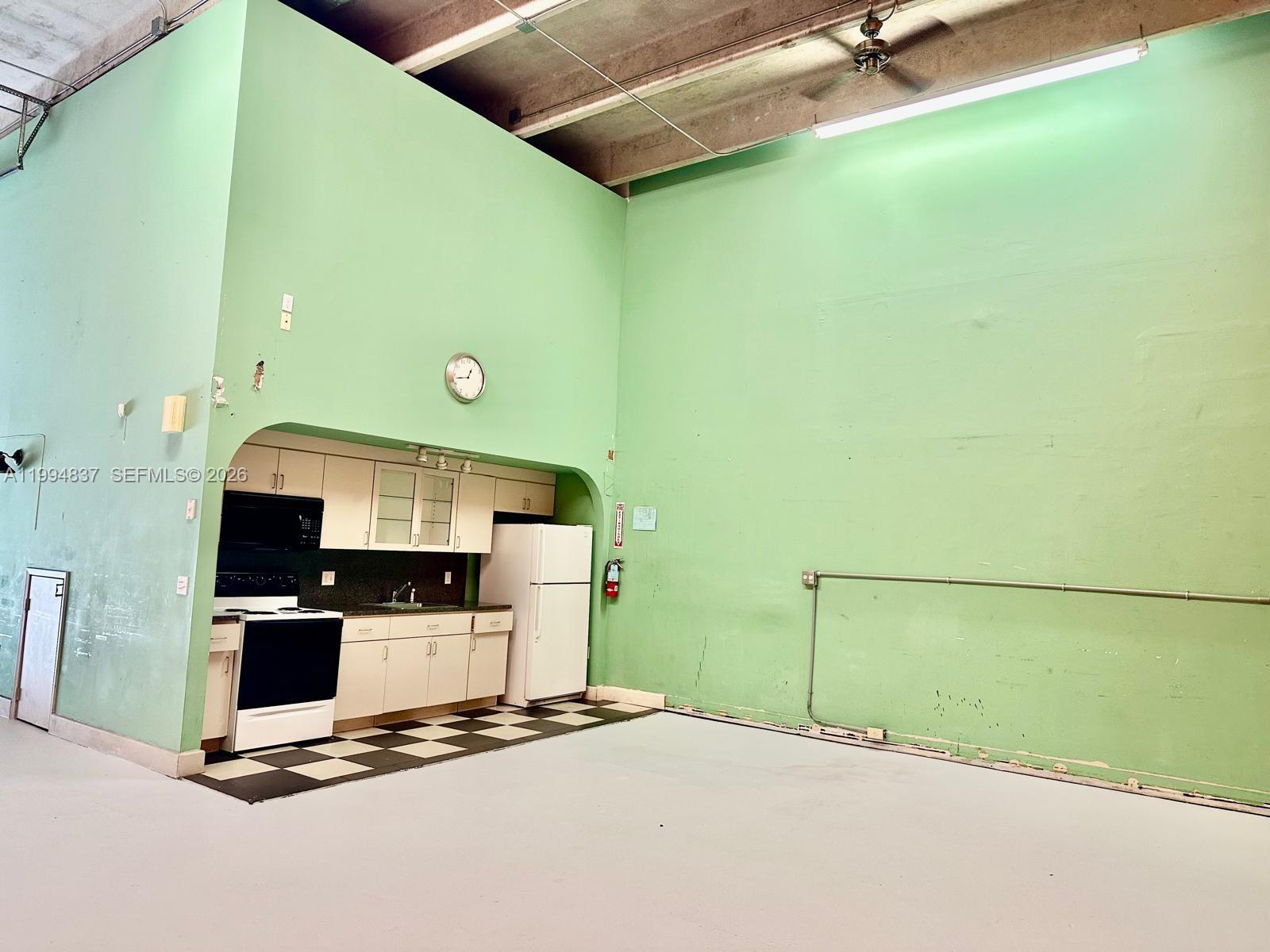 1751 W 38th Pl 1004A