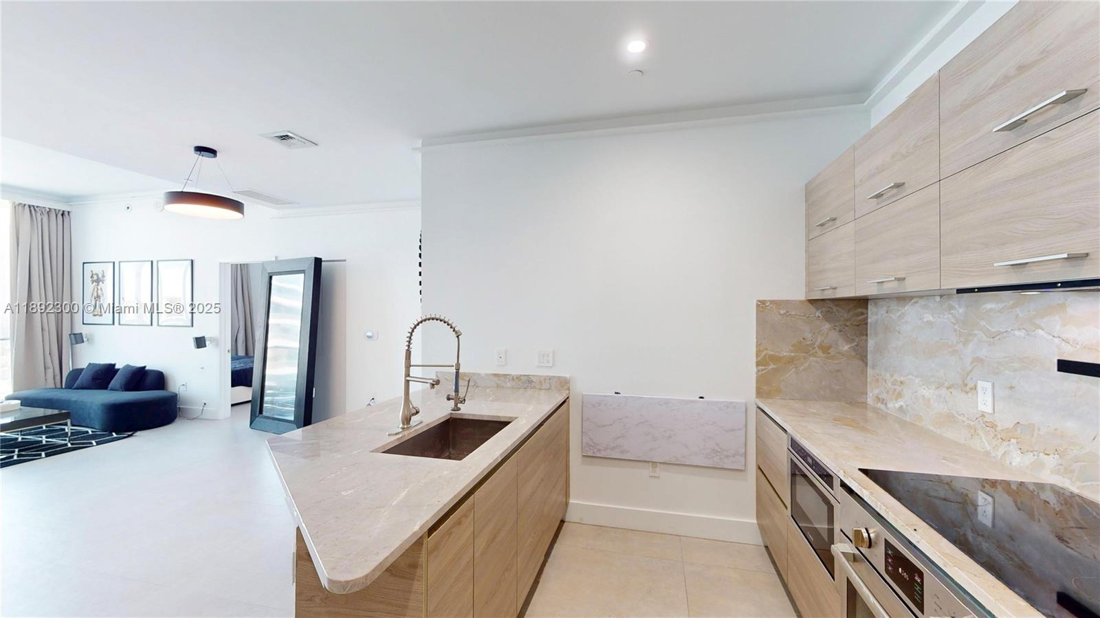 1300 S MIAMI AVENUE CONDO - Residential