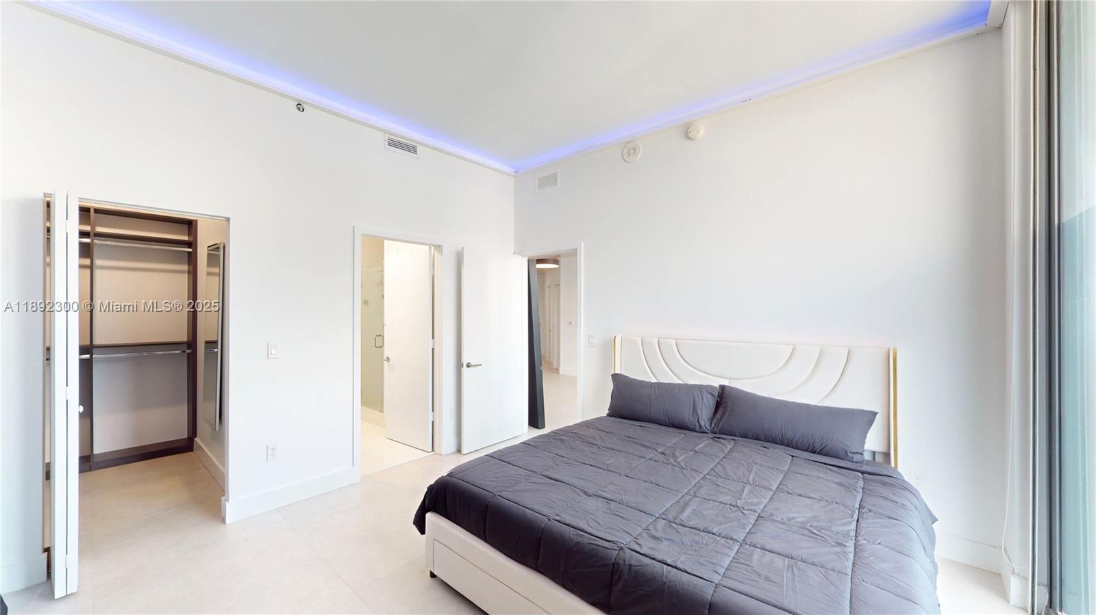 1300 S MIAMI AVENUE CONDO - Residential