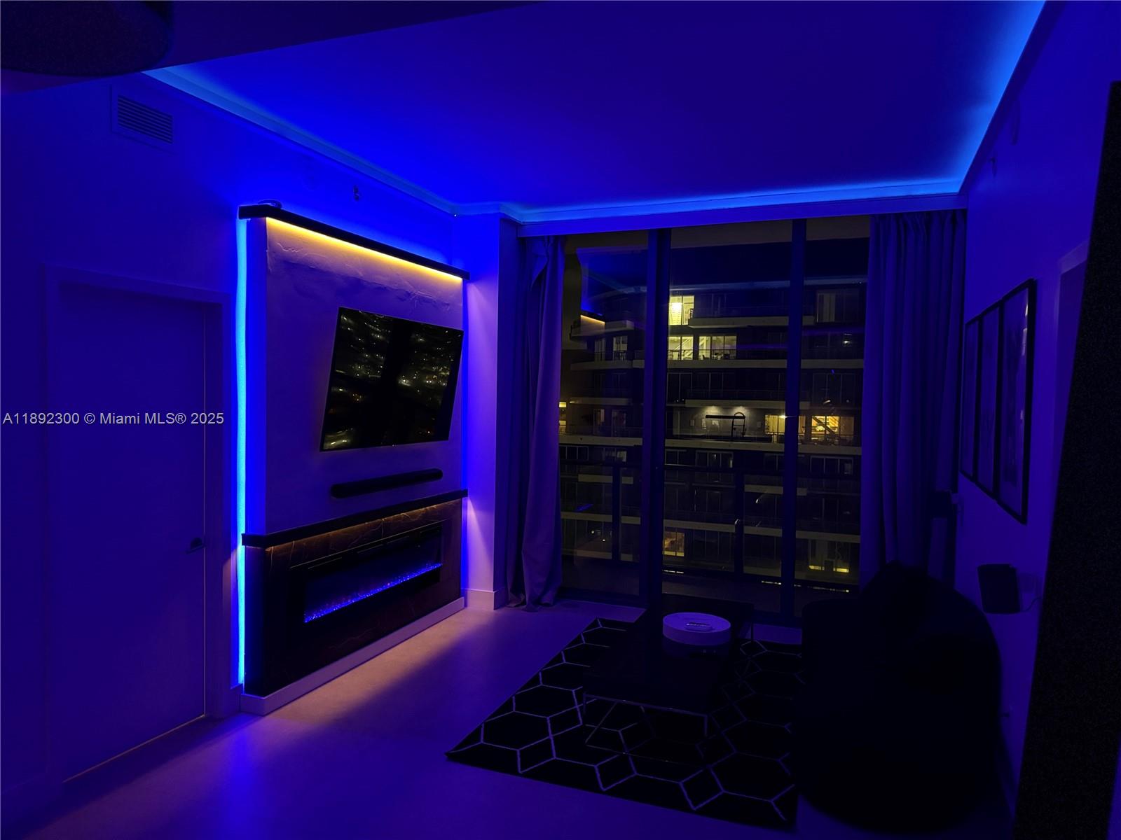 1300 S MIAMI AVENUE CONDO - Residential