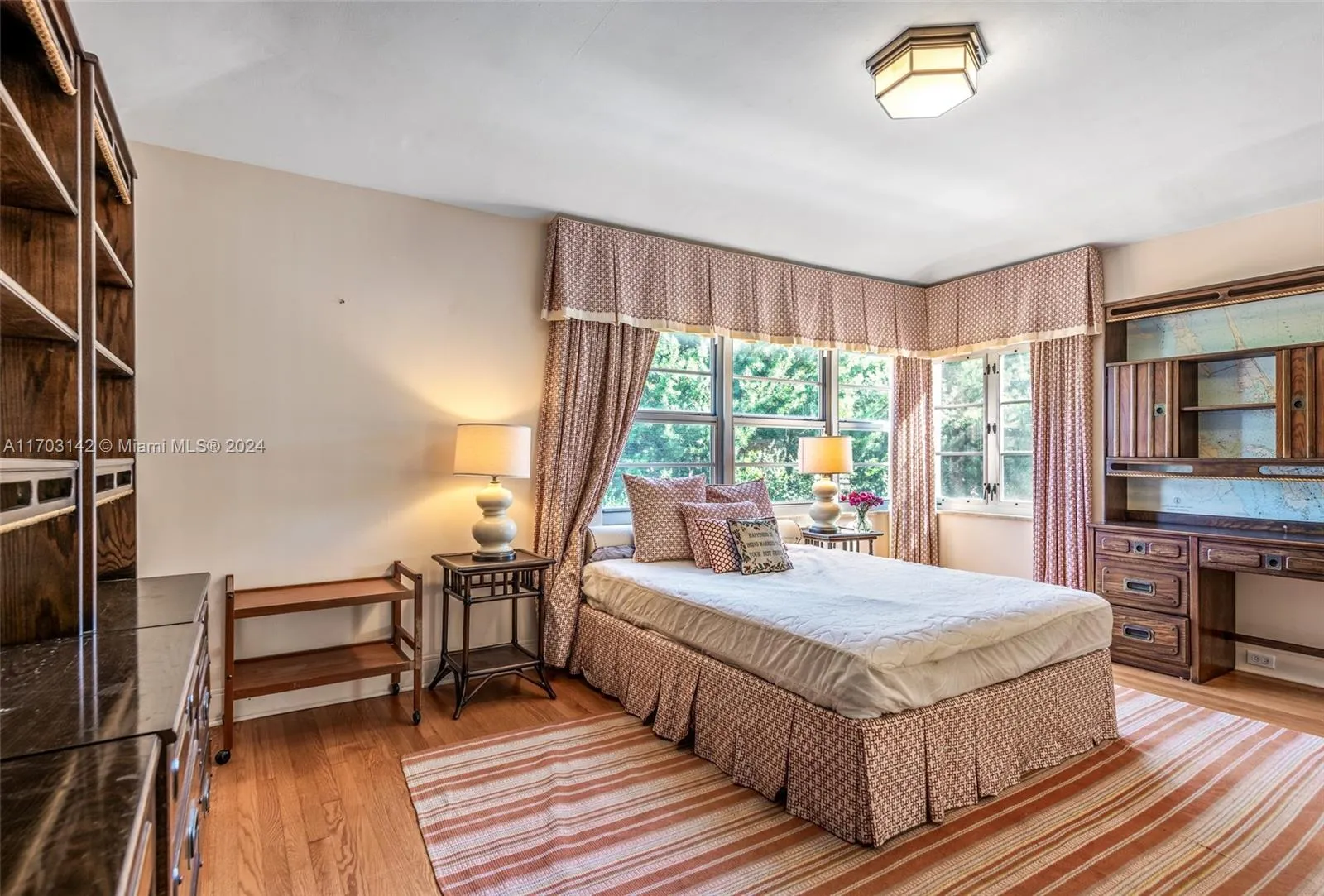 Miami Beach, Florida 33141, United States, 5 Bedrooms Bedrooms, ,5 BathroomsBathrooms,Residential,Pending,28666