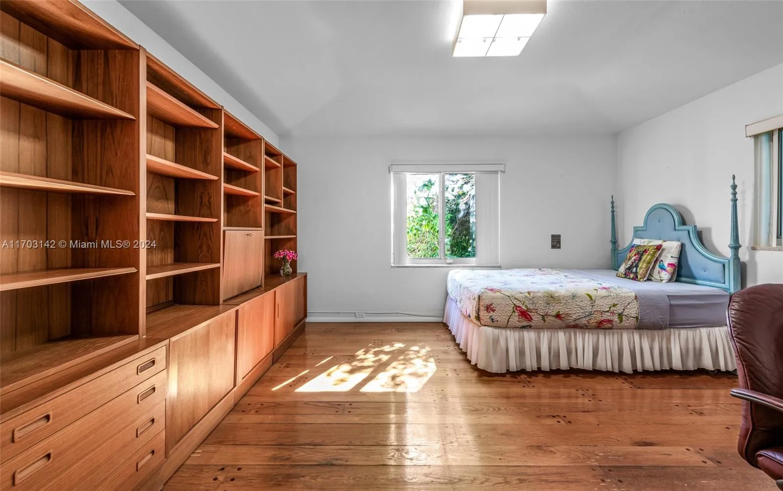 Miami Beach, Florida 33141, United States, 5 Bedrooms Bedrooms, ,5 BathroomsBathrooms,Residential,Pending,28666