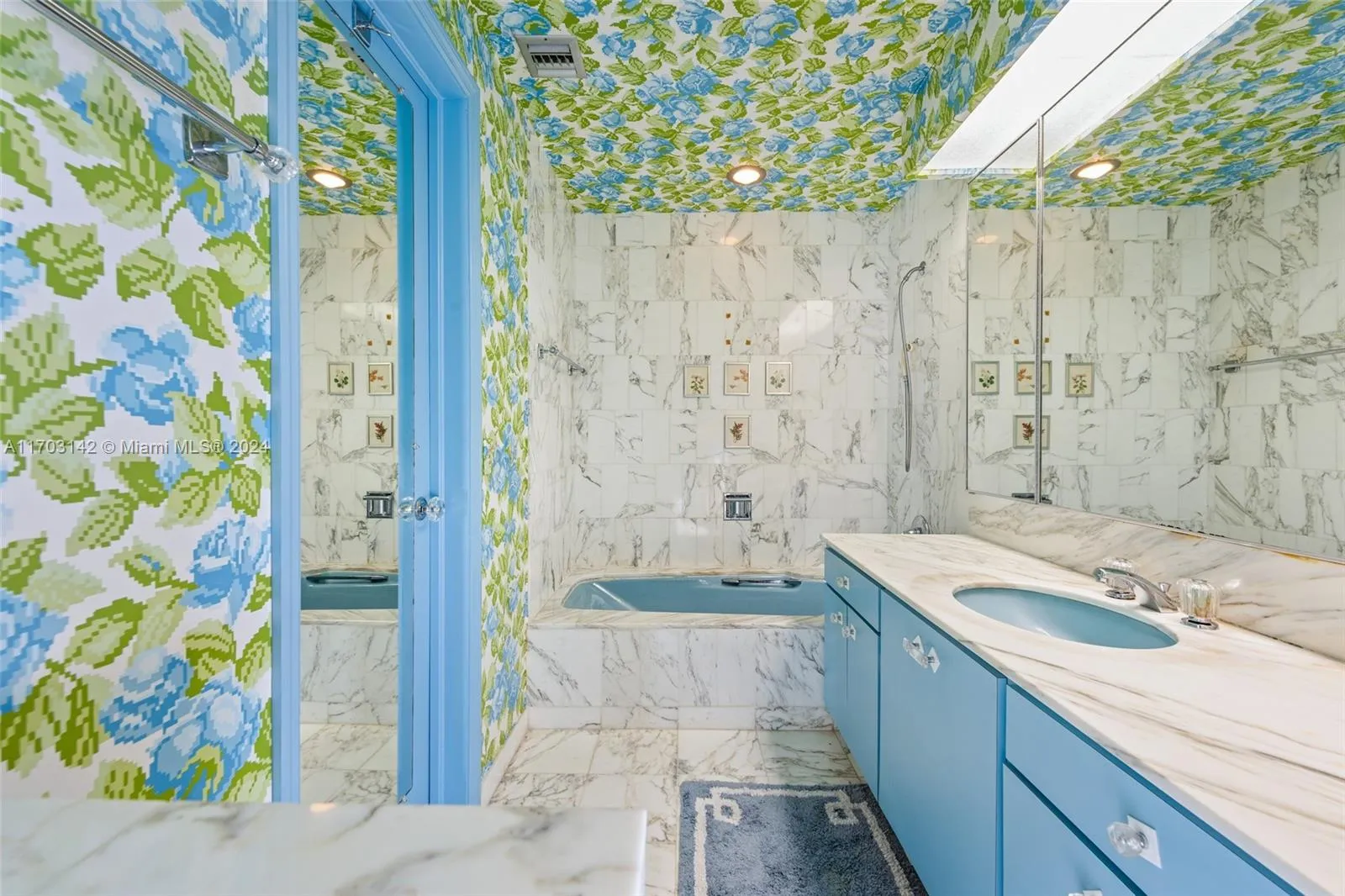 Miami Beach, Florida 33141, United States, 5 Bedrooms Bedrooms, ,5 BathroomsBathrooms,Residential,Pending,28666