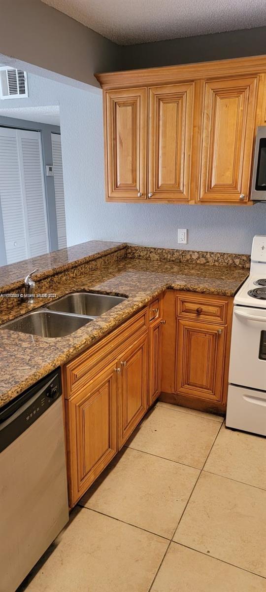 Palm Beach Grande Condo - Residential