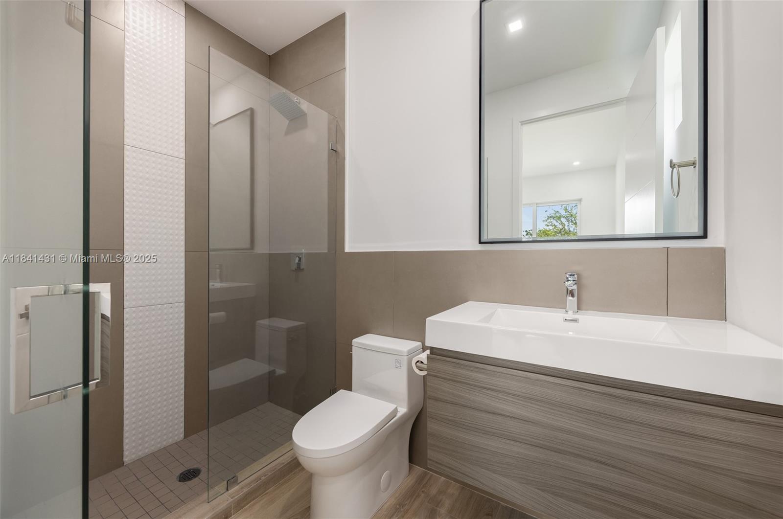 CARTERS ADDN TO COCONUT G - Residential