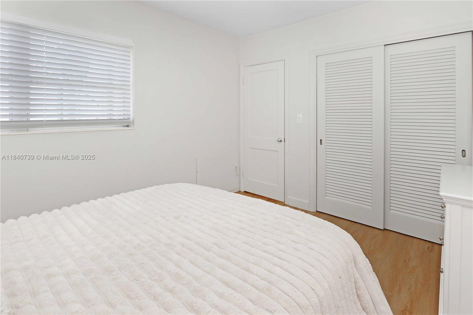 HOLLYWOOD BEACH - Residential Lease