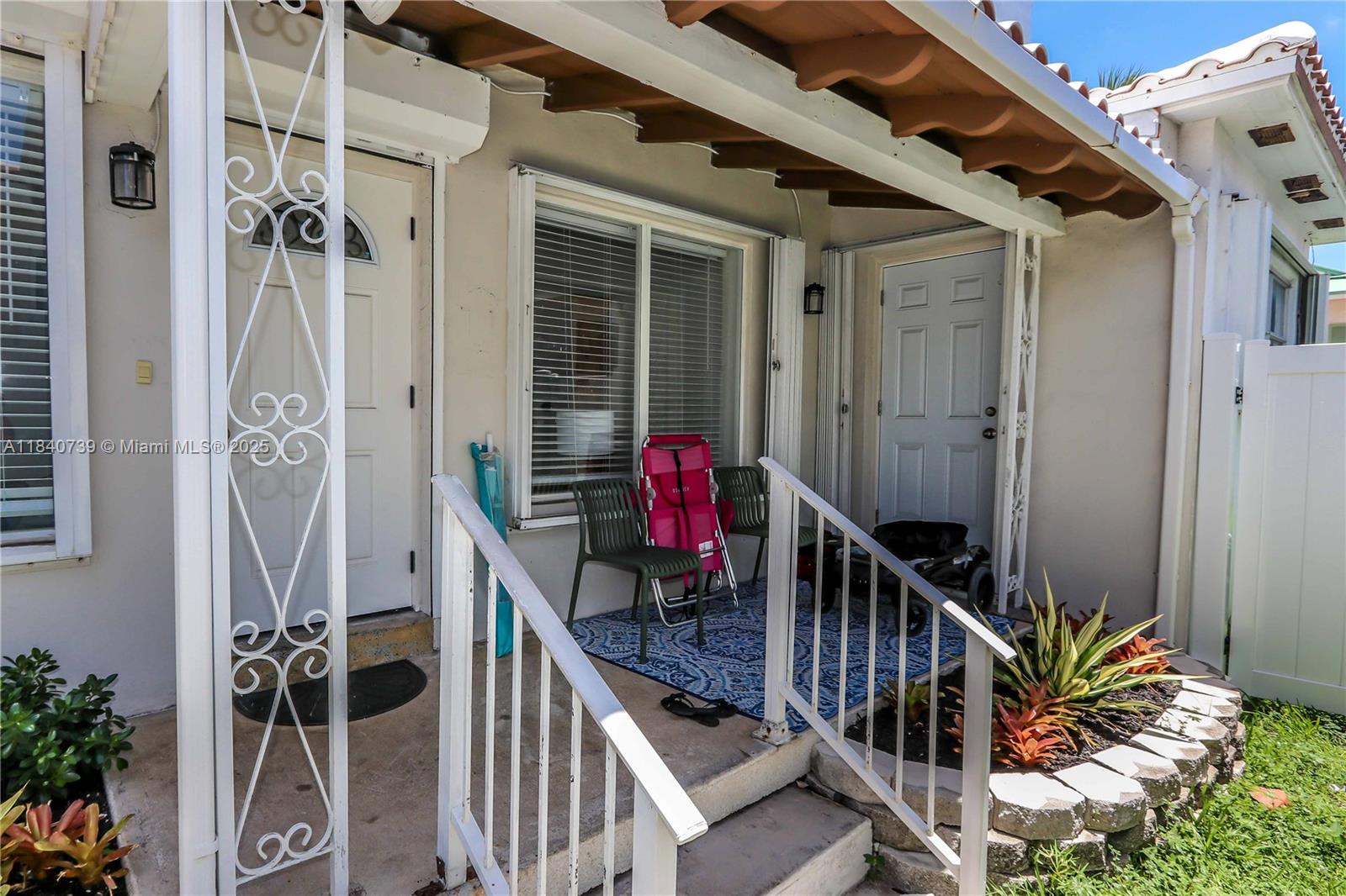 HOLLYWOOD BEACH - Residential Lease