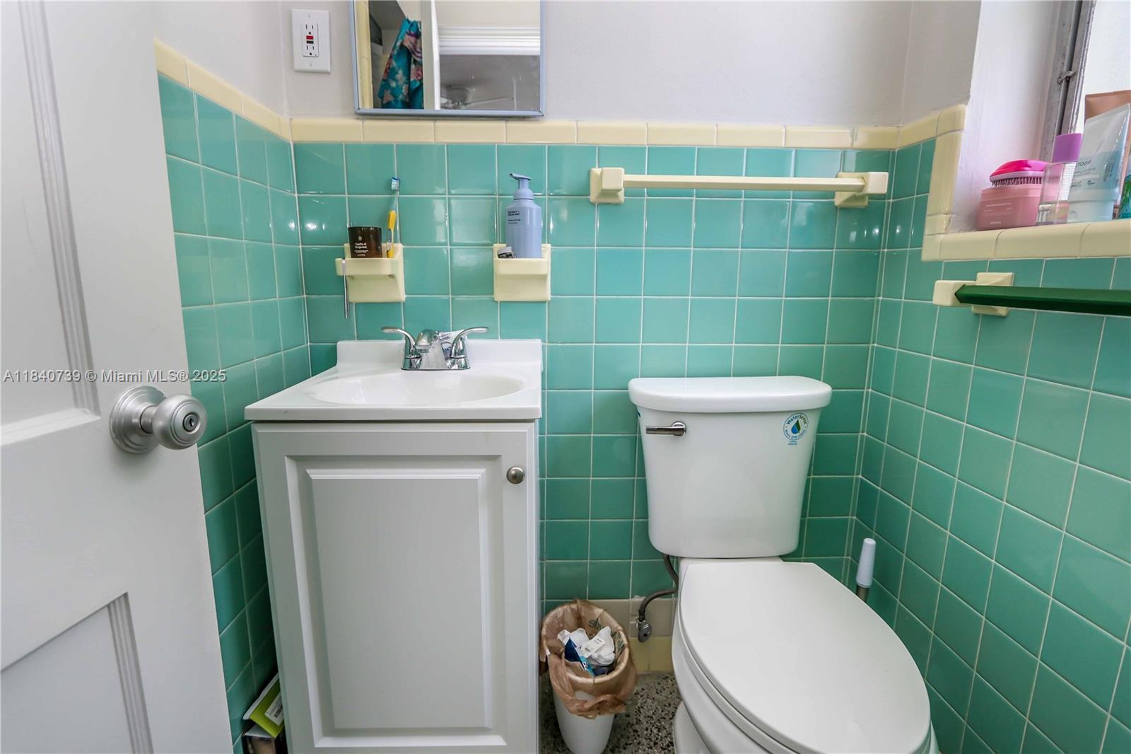 HOLLYWOOD BEACH - Residential Lease