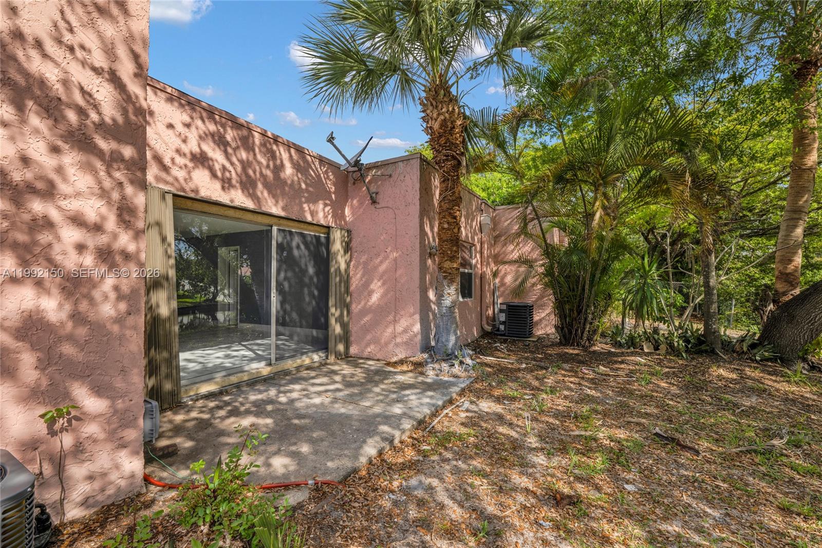 WIMBLEDON TOWNHOUSE I-17 - Residential