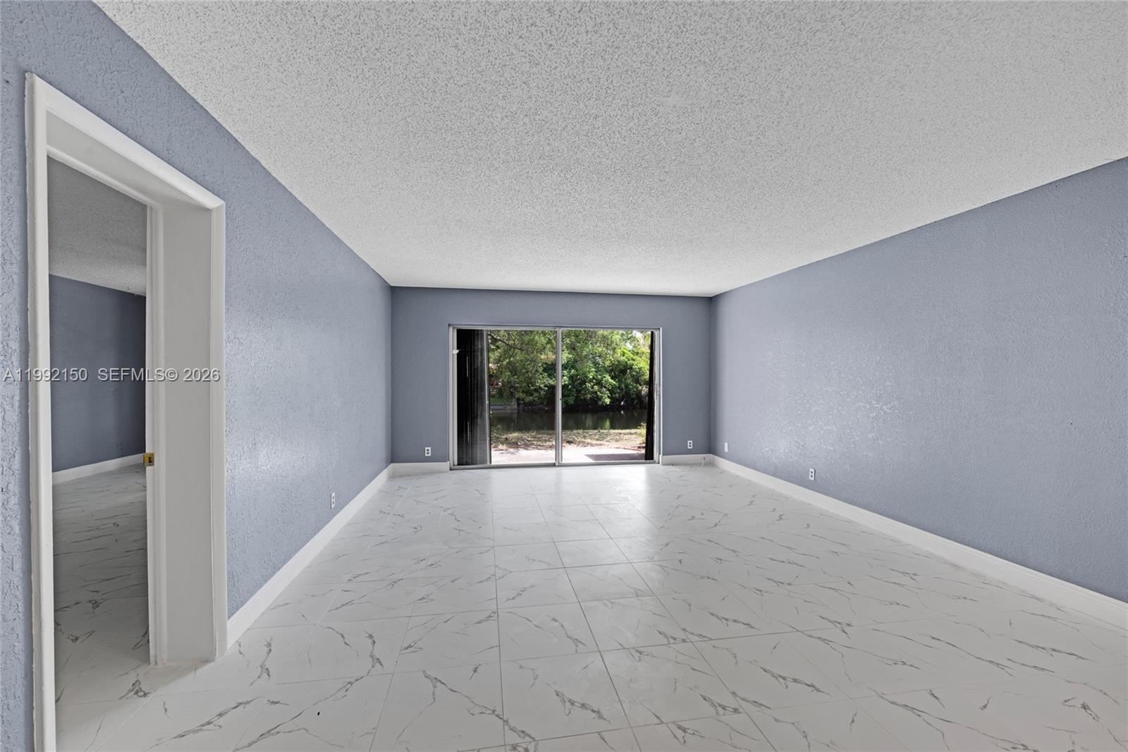 WIMBLEDON TOWNHOUSE I-17 - Residential