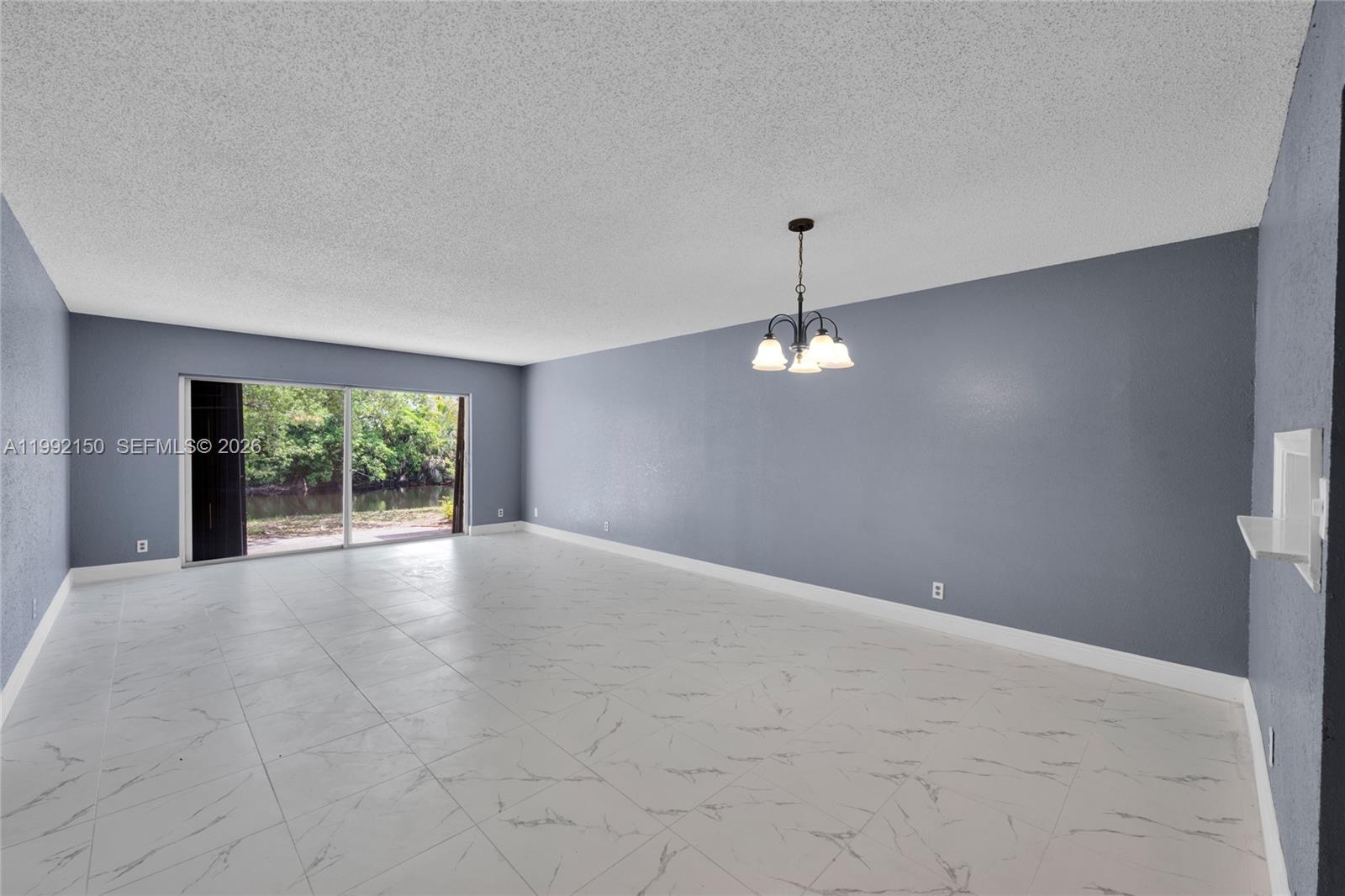 WIMBLEDON TOWNHOUSE I-17 - Residential