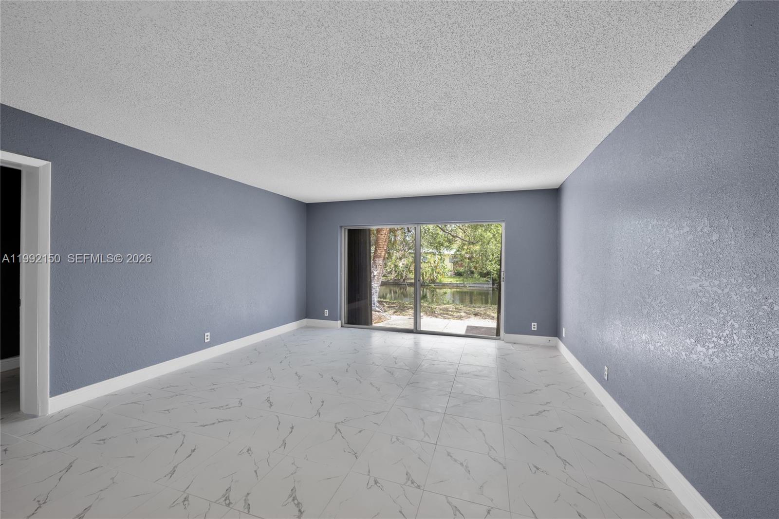 WIMBLEDON TOWNHOUSE I-17 - Residential