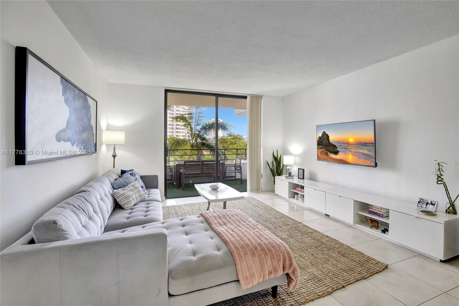 OLYMPUS CONDO PHASE - Residential