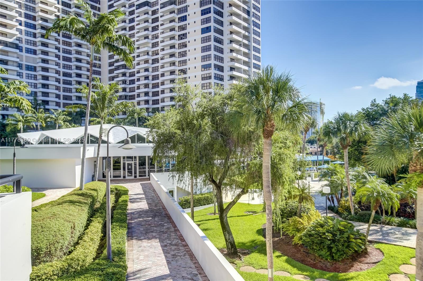 OLYMPUS CONDO PHASE - Residential
