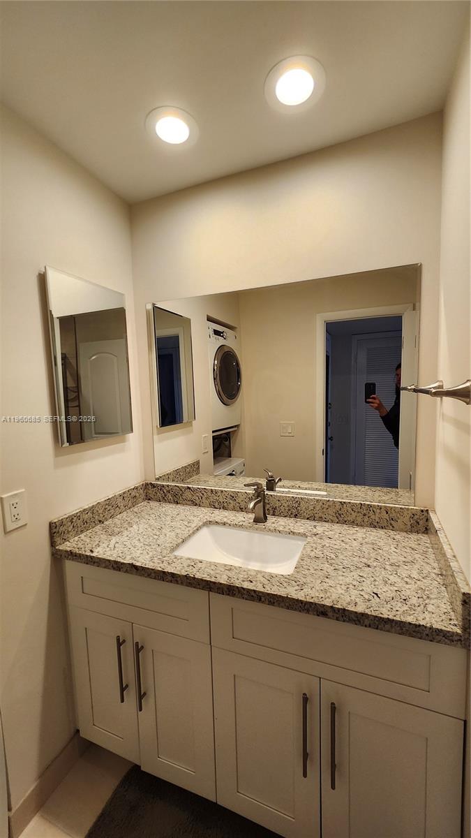 KINGS POINT PIEDMONT COND - Residential