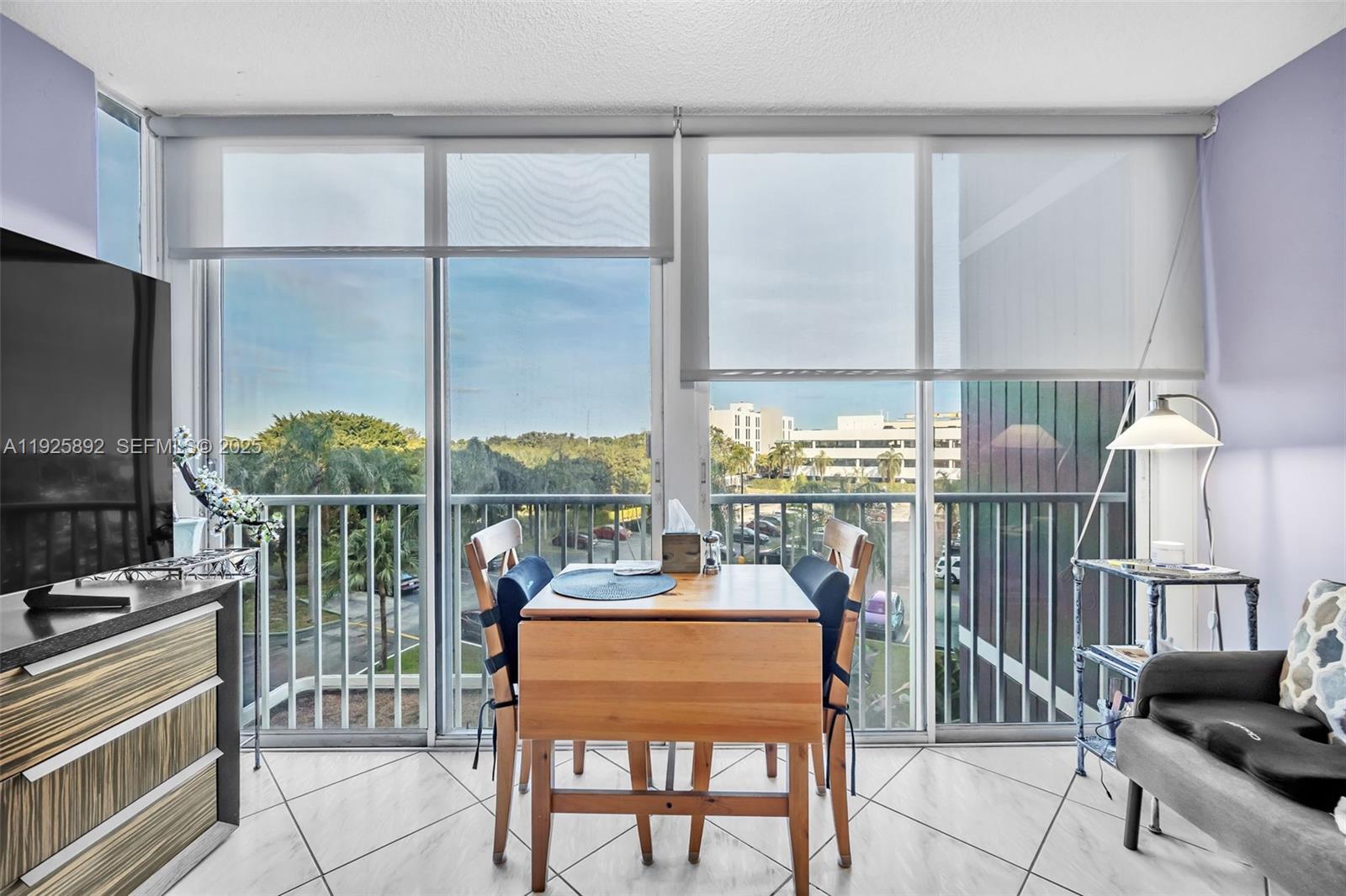 HILLCREST EAST NO 27 COND - Residential