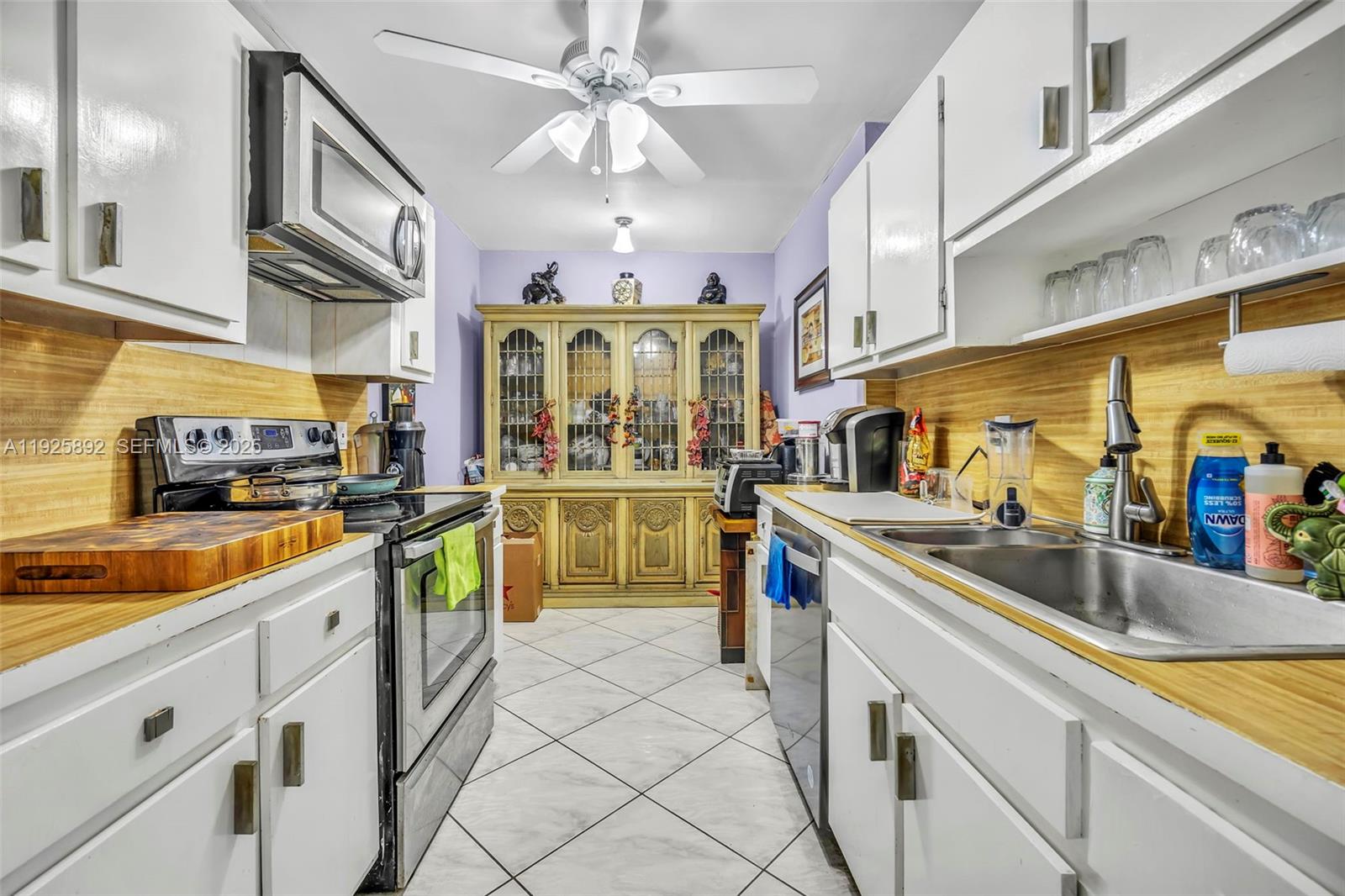 3850 Washington St 409, Hollywood, FL, 33021/$159,000 2 3850 Washington St 409