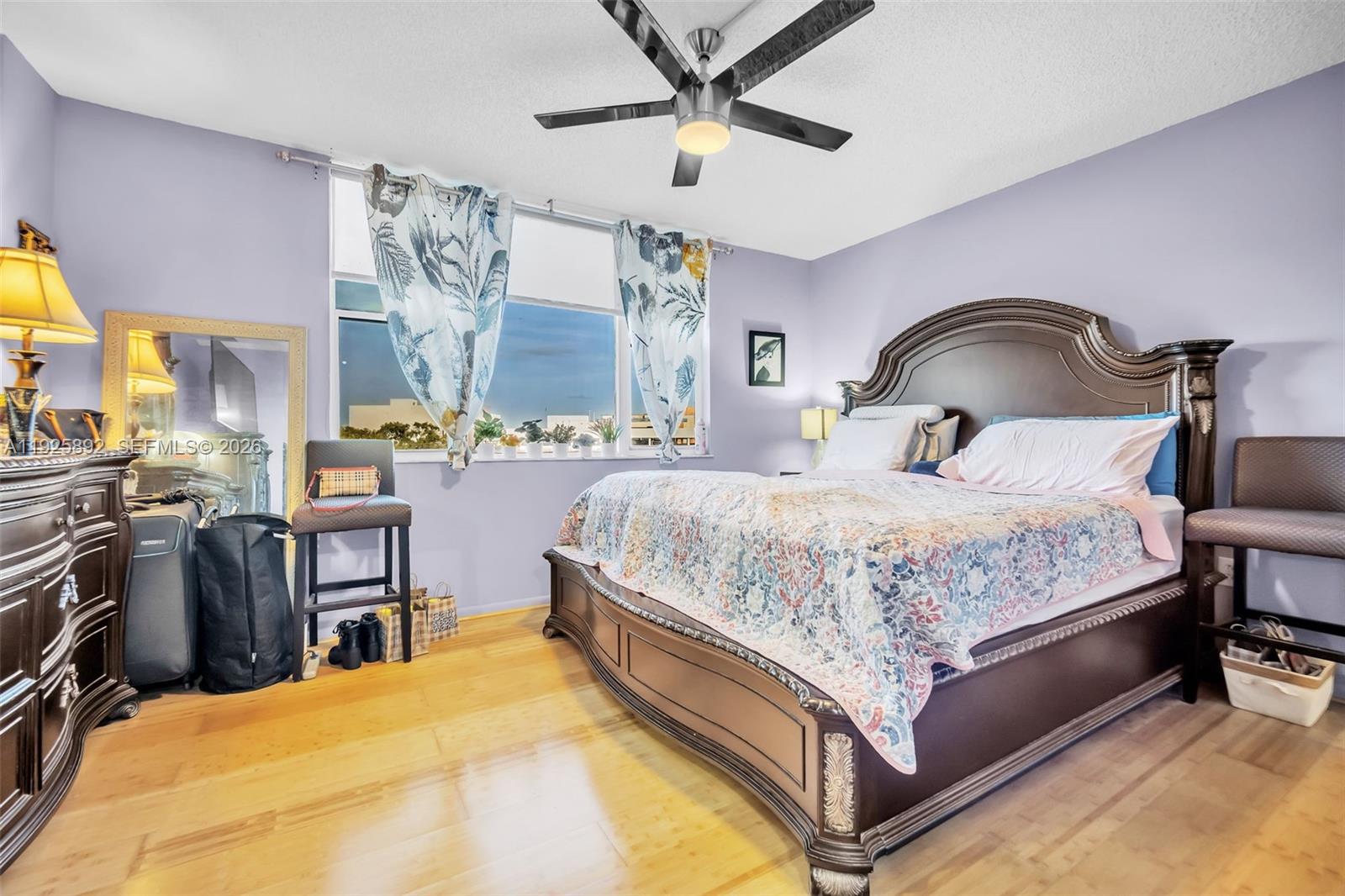 HILLCREST EAST NO 27 COND - Residential