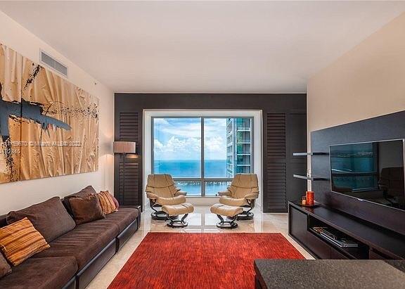 MILLENNIUM TOWER RESIDENC - Residential