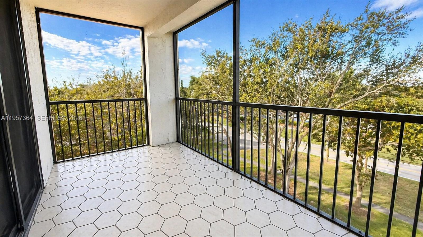 ROYAL PALM AT PLANTATION - Residential