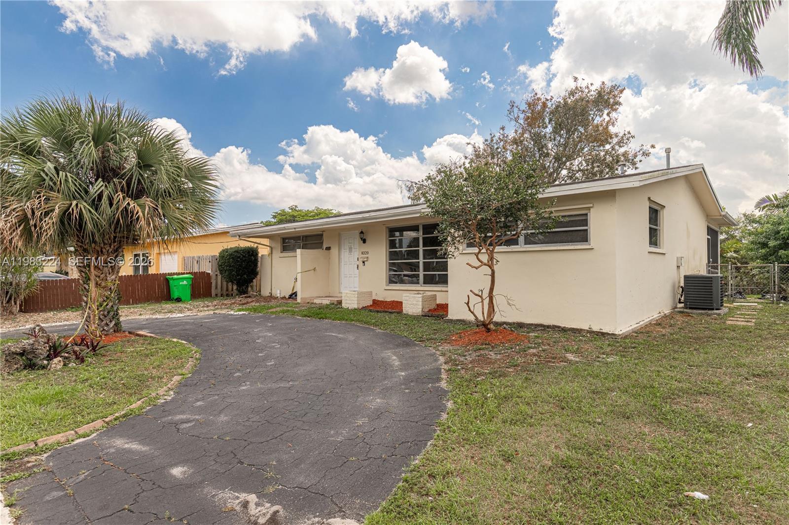 SUNRISE GOLF VILLAGE SEC - Residential