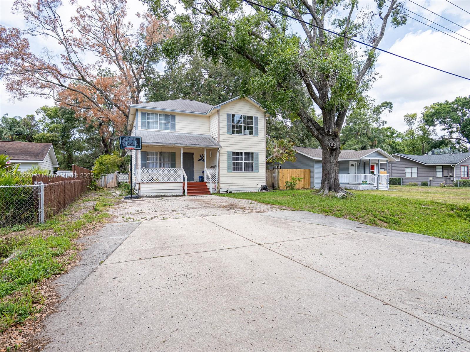 8304 N ORLEANS AVE