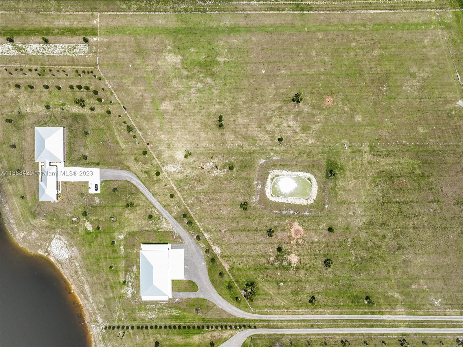 BOX RANCH GROVES A PLAT O - Residential