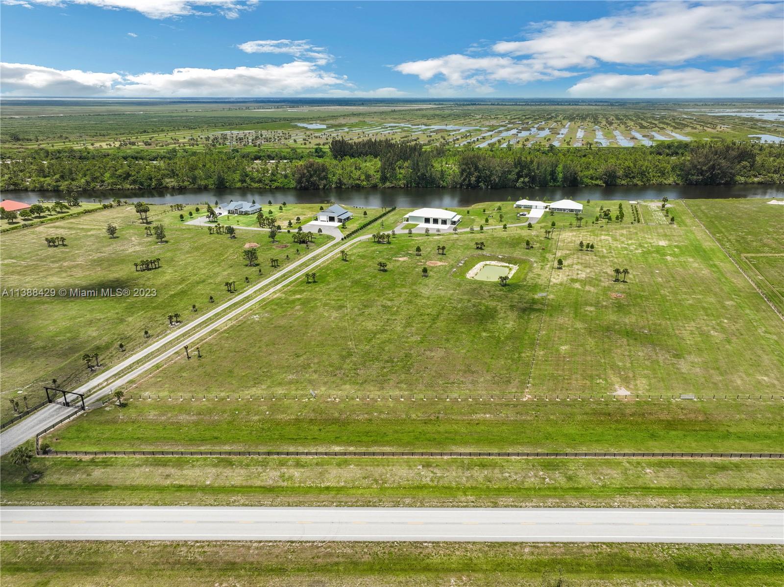 BOX RANCH GROVES A PLAT O - Residential